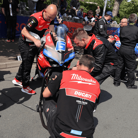 Milwaukee Tools® x DUCATI® Team-Wear Tee